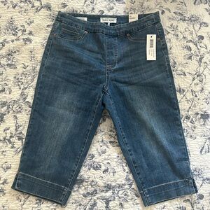 Tribal Jeans, Audrey Mid-Rise Capri, Size 12, NWT